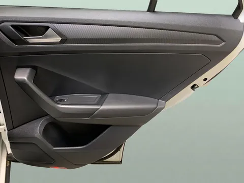 Thumbnail image for the Volkswagen T-Roc 2.0 TSI R   DSG 4Motion