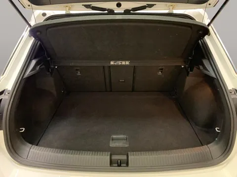 Thumbnail image for the Volkswagen T-Roc 2.0 TSI R   DSG 4Motion