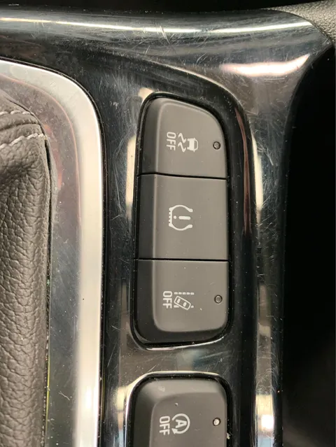 Thumbnail image for the Vauxhall Crossland X 1.2 SRi Nav
