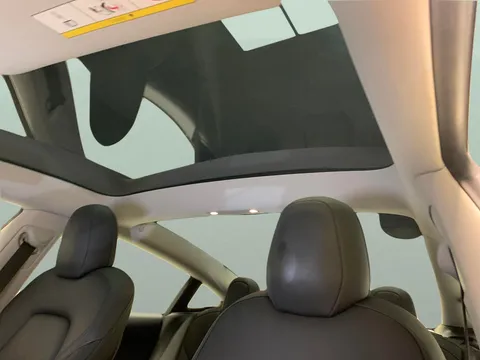 Thumbnail image for the Tesla Model 3 (Dual Motor) Long Range   4WDE