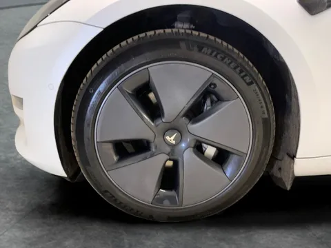 Thumbnail image for the Tesla Model 3 (Dual Motor) Long Range   4WDE