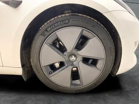 Thumbnail image for the Tesla Model 3 (Dual Motor) Long Range   4WDE