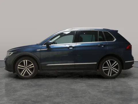 Thumbnail image for the Volkswagen Tiguan 2.0 TDI Elegance   DSG