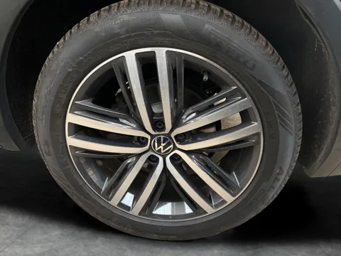 Thumbnail image for the Volkswagen Tiguan 2.0 TDI Elegance   DSG