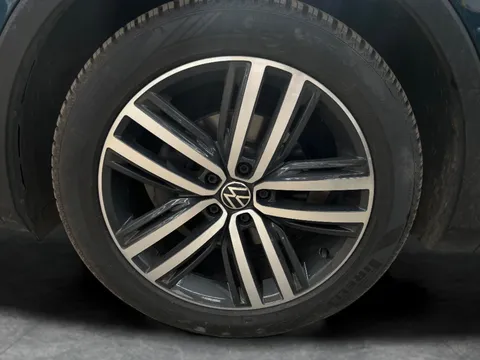 Thumbnail image for the Volkswagen Tiguan 2.0 TDI Elegance   DSG