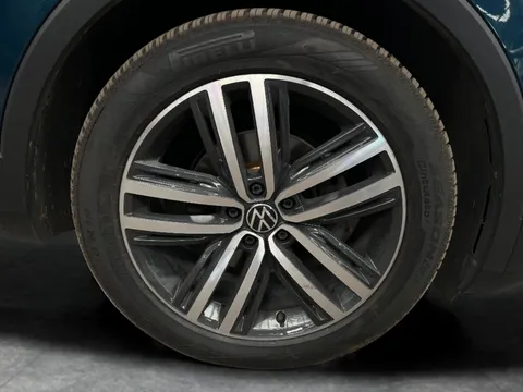 Thumbnail image for the Volkswagen Tiguan 2.0 TDI Elegance   DSG