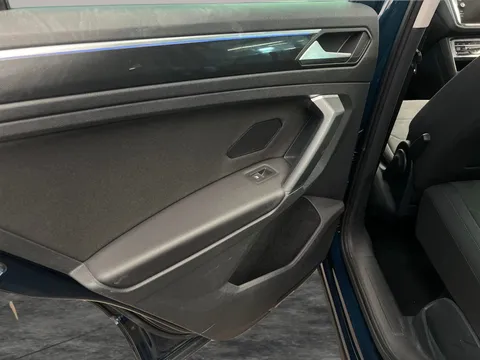 Thumbnail image for the Volkswagen Tiguan 2.0 TDI Elegance   DSG