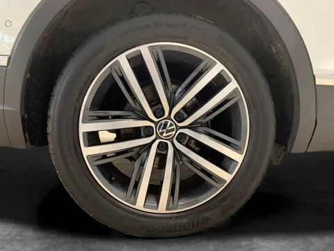 Thumbnail image for the Volkswagen Tiguan 1.5 TSI Elegance   DSG