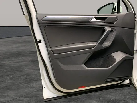 Thumbnail image for the Volkswagen Tiguan 1.5 TSI Elegance   DSG