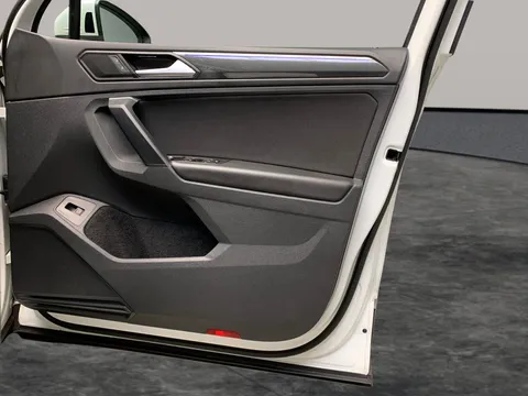 Thumbnail image for the Volkswagen Tiguan 1.5 TSI Elegance   DSG