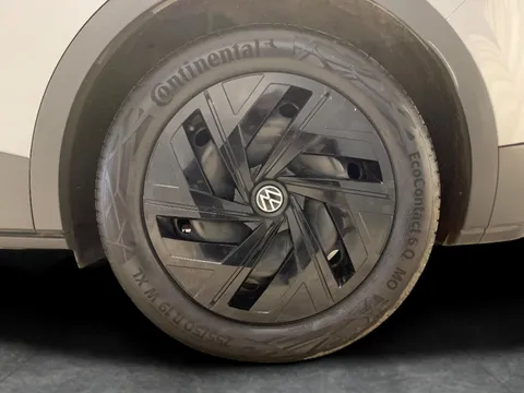 Thumbnail image for the Volkswagen Id.4 Pro Performance 77kWh Life