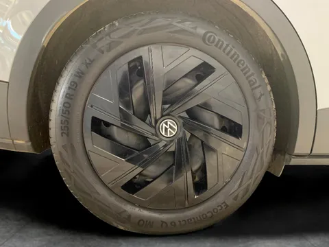 Thumbnail image for the Volkswagen Id.4 Pro Performance 77kWh Life