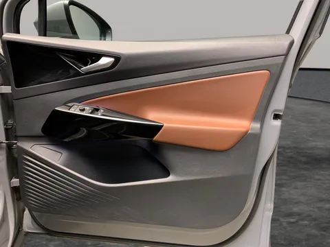 Thumbnail image for the Volkswagen Id.4 Pro Performance 77kWh Life