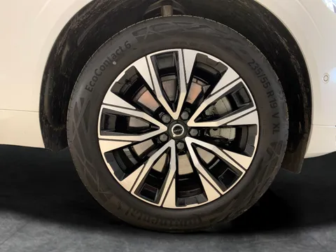 Thumbnail image for the Volvo XC60 2.0 B5 MHEV Plus    AWD