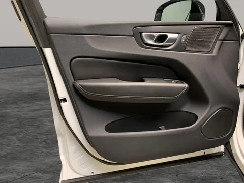 Thumbnail image for the Volvo XC60 2.0 B5 MHEV Plus    AWD