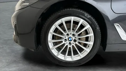 Thumbnail image for the BMW 5 Series 2.0 530e 12kWh SE   Plug-in  Steptronic