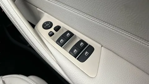 Thumbnail image for the BMW 5 Series 2.0 530e 12kWh SE   Plug-in  Steptronic