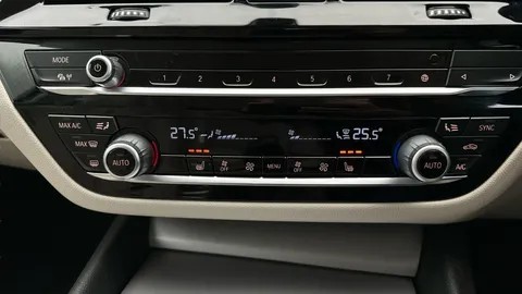 Thumbnail image for the BMW 5 Series 2.0 530e 12kWh SE   Plug-in  Steptronic