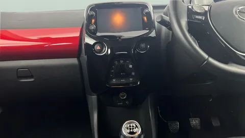 Thumbnail image for the Toyota AYGO 1.0 VVT-i x-clusiv