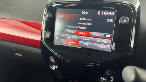 Thumbnail image for the Toyota AYGO 1.0 VVT-i x-clusiv