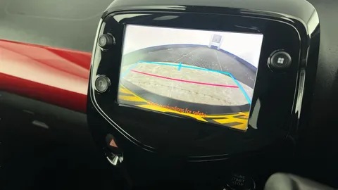 Thumbnail image for the Toyota AYGO 1.0 VVT-i x-clusiv