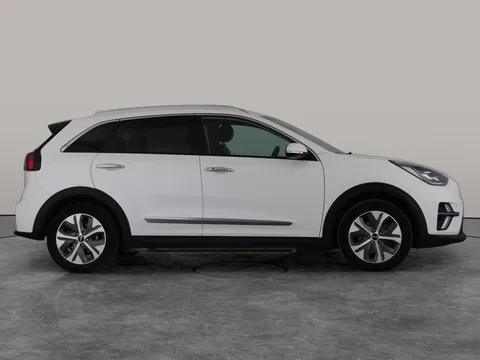 Thumbnail image for the Kia Niro 64kWh 4+