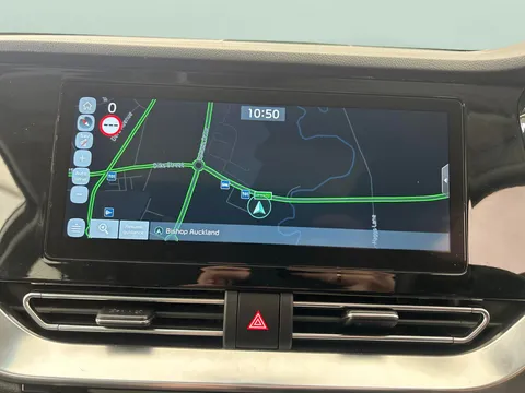Thumbnail image for the Kia Niro 64kWh 4+