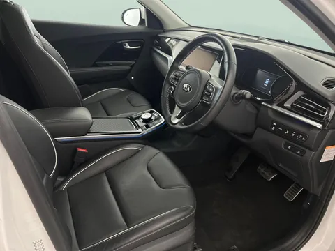 Thumbnail image for the Kia Niro 64kWh 4+