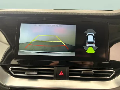 Thumbnail image for the Kia Niro 64kWh 4+