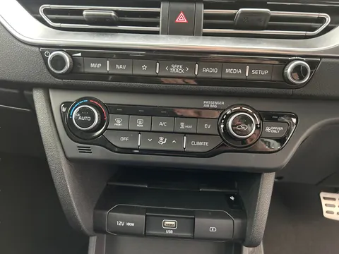 Thumbnail image for the Kia Niro 64kWh 4+