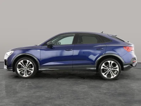 Thumbnail image for the Audi Q3 1.5 TFSI CoD 35 Black Edition Sportback  S Tronic
