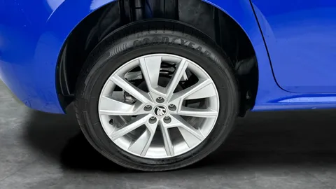 Thumbnail image for the Škoda Kamiq 1.0 TSI SE Drive