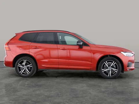 Thumbnail image for the Volvo XC60 2.0 B5 MHEV R-Design