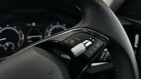 Thumbnail image for the Škoda Kamiq 1.0 TSI SE Drive