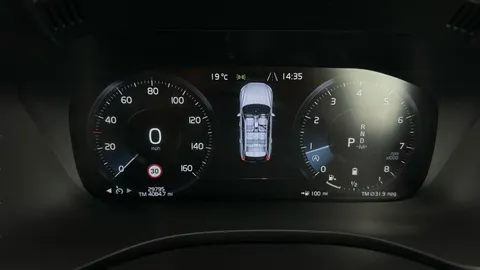 Thumbnail image for the Volvo XC60 2.0 B5 MHEV R-Design