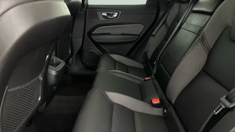 Thumbnail image for the Volvo XC60 2.0 B5 MHEV R-Design