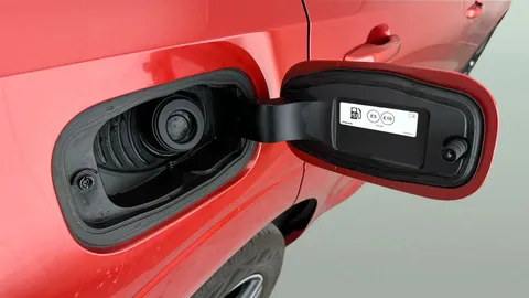 Thumbnail image for the Volvo XC60 2.0 B5 MHEV R-Design