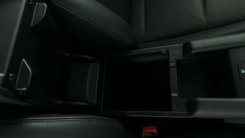Thumbnail image for the Hyundai Ioniq 6 77.4kWh Ultimate   AWD