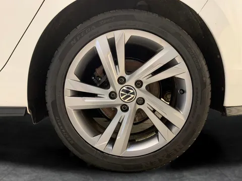 Thumbnail image for the Volkswagen Golf 1.5 TSI R-Line