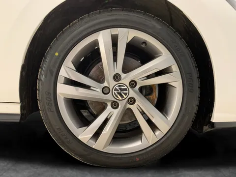 Thumbnail image for the Volkswagen Golf 1.5 TSI R-Line