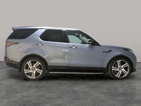 Thumbnail image for the Land Rover Discovery 3.0 D300 MHEV R-Dynamic HSE   4WD
