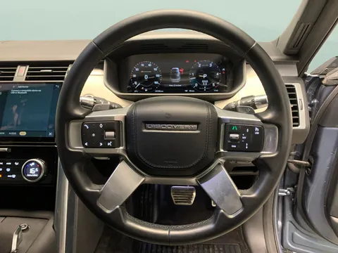 Thumbnail image for the Land Rover Discovery 3.0 D300 MHEV R-Dynamic HSE   4WD