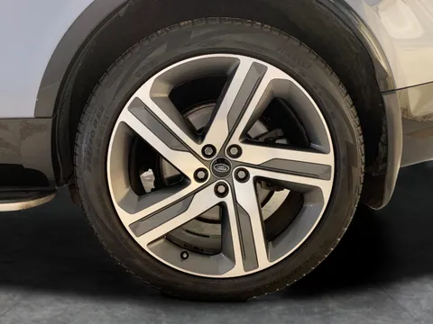 Thumbnail image for the Land Rover Discovery 3.0 D300 MHEV R-Dynamic HSE   4WD