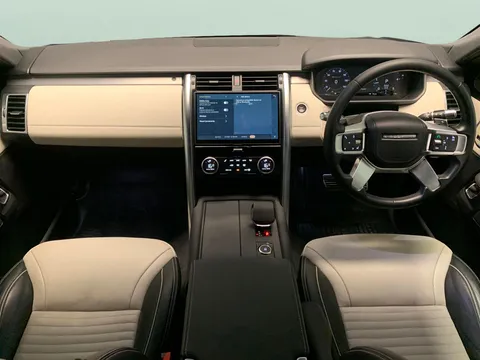 Thumbnail image for the Land Rover Discovery 3.0 D300 MHEV R-Dynamic HSE   4WD