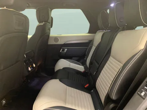 Thumbnail image for the Land Rover Discovery 3.0 D300 MHEV R-Dynamic HSE   4WD
