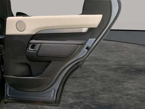 Thumbnail image for the Land Rover Discovery 3.0 D300 MHEV R-Dynamic HSE   4WD