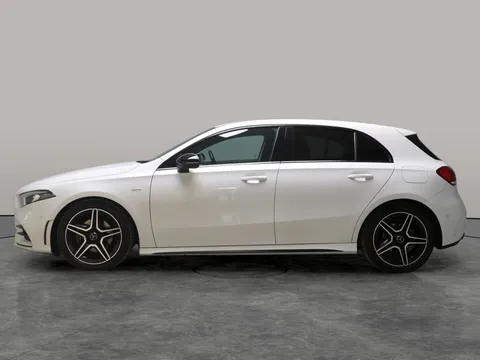 Thumbnail image for the Mercedes-Benz A-Class 2.0 A180d AMG Line Edition (Executive)   8G-DCT