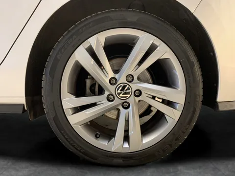 Thumbnail image for the Volkswagen Golf 1.5 TSI R-Line