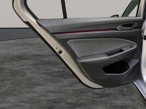 Thumbnail image for the Volkswagen Golf 1.5 TSI R-Line