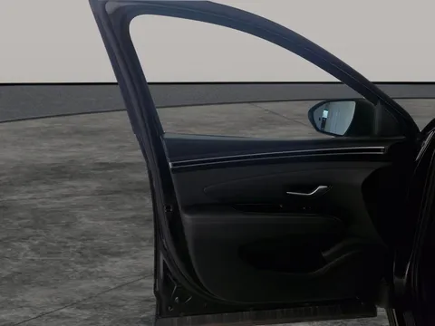 Thumbnail image for the Hyundai Tucson 1.6 h T-GDi 13.8kWh Ultimate   Plug-in  4WD